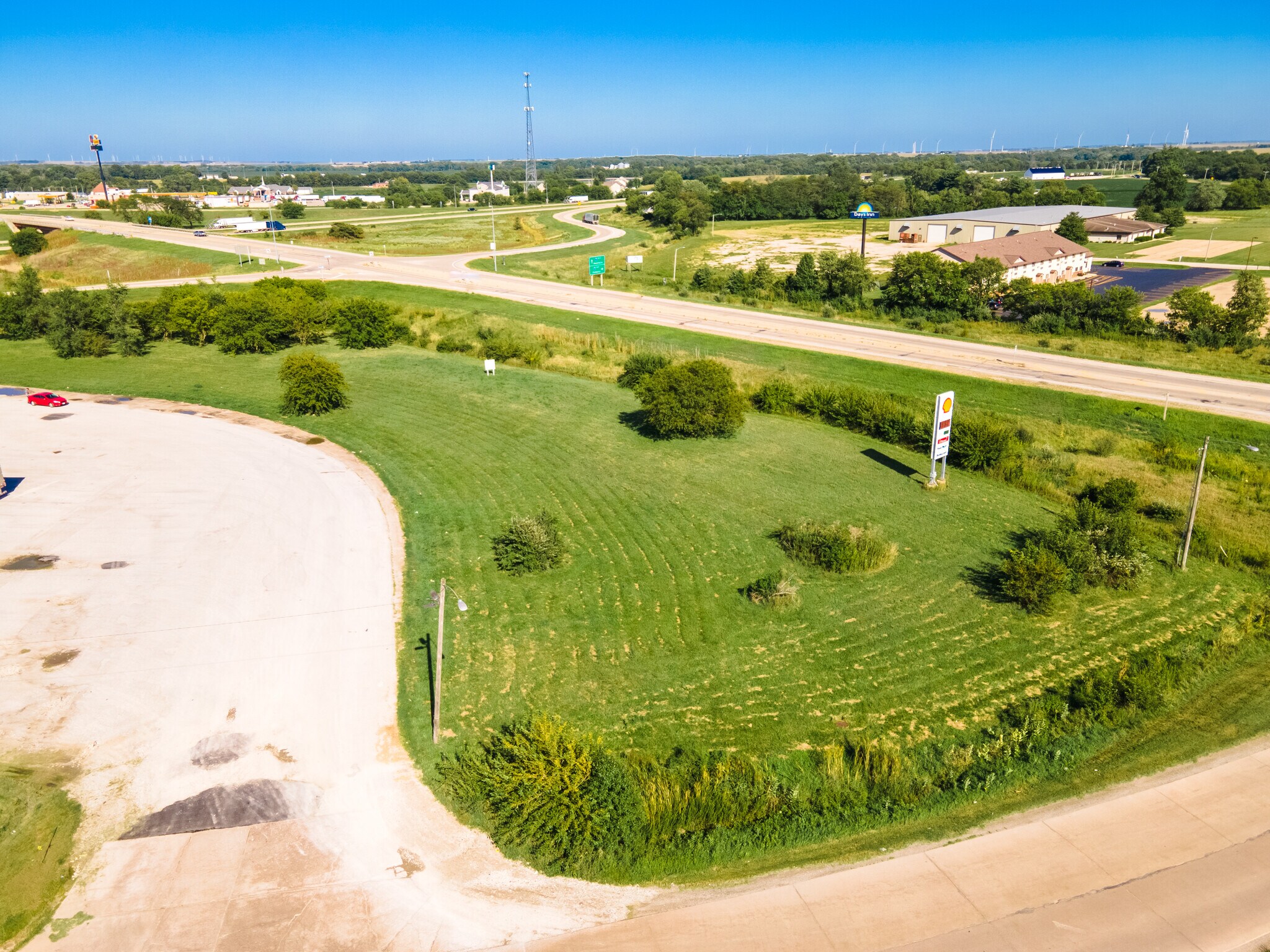 Hemlock, Leroy, IL for lease Building Photo- Image 1 of 9