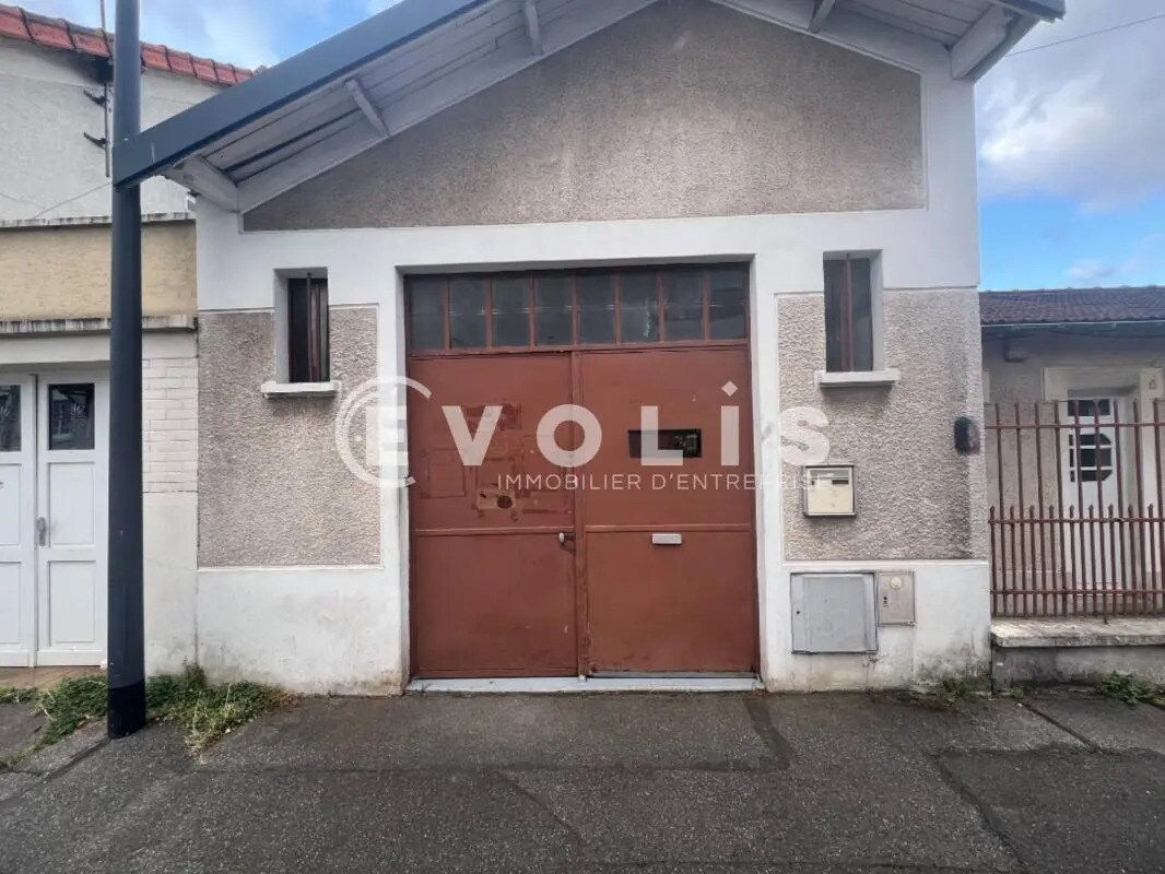 Industrial in Maisons-Alfort for sale Building Photo- Image 1 of 18