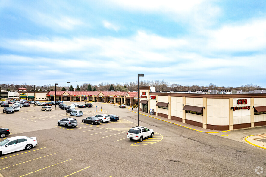 17665-17733 Kenwood Trl, Lakeville, MN for lease - Primary Photo - Image 1 of 11