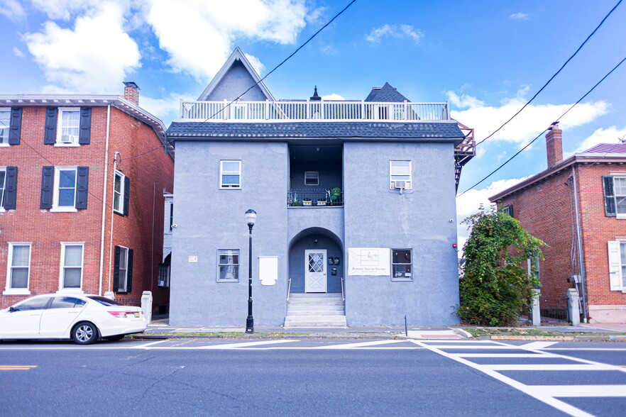 215 High St, Mount Holly, NJ for lease - Building Photo - Image 1 of 16