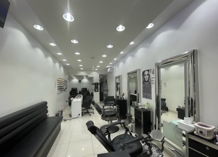 London Rd, London for lease Interior Photo- Image 1 of 8