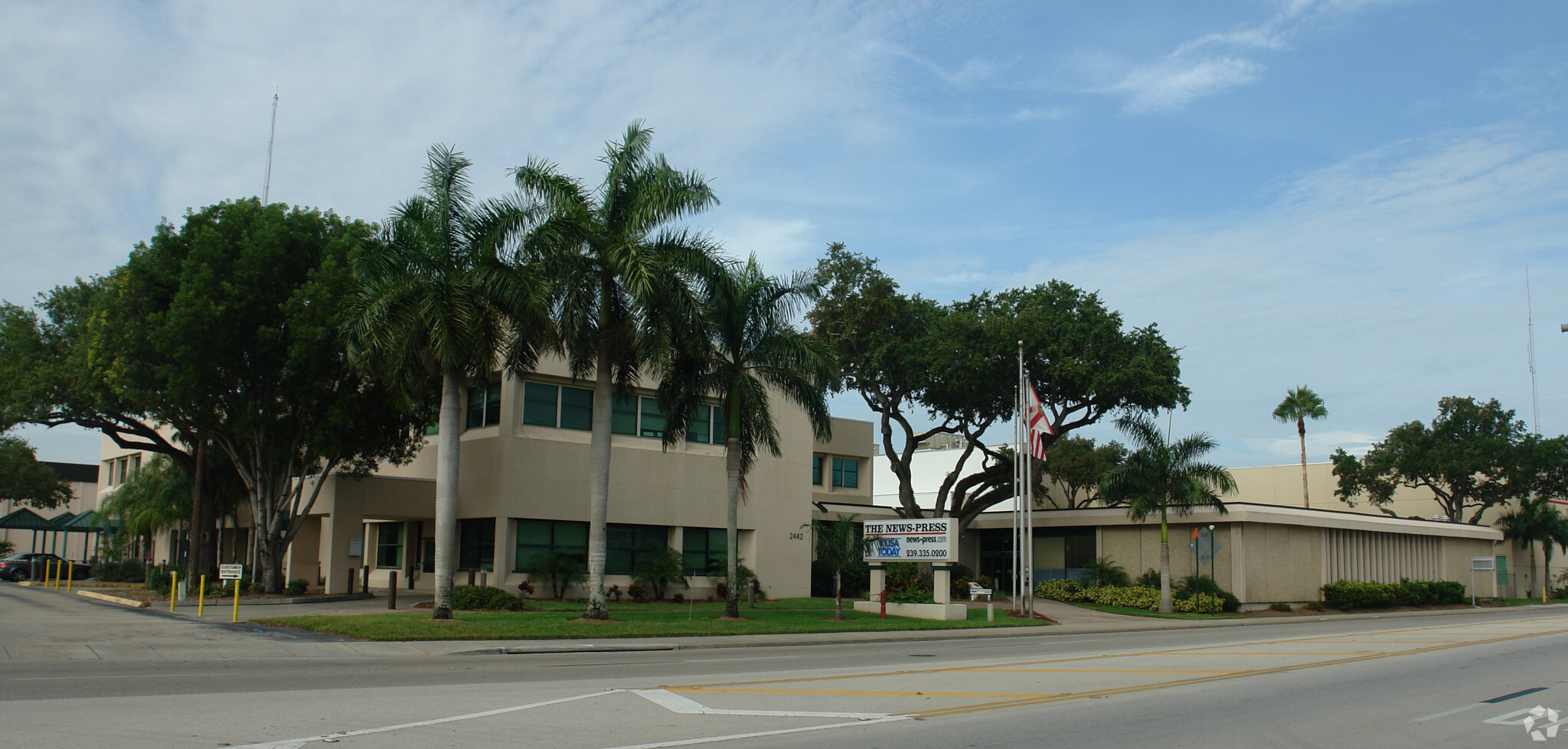 2442 Dr Martin Luther King Blvd, Fort Myers, FL for sale Primary Photo- Image 1 of 1