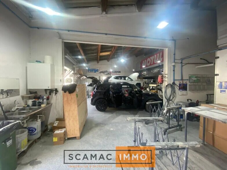 Flex in Carnoux-en-Provence for sale - Building Photo - Image 3 of 7