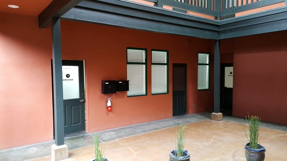 1339 Pearl St, Napa, CA for lease - Building Photo - Image 1 of 10