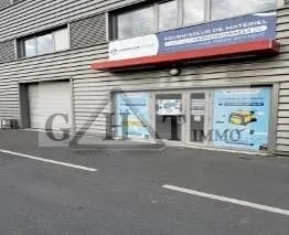 Location Entrepôt 190 m² - Photo 1
