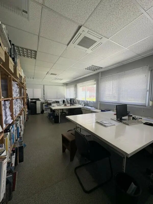 Office in Le Mans for lease Building Photo- Image 1 of 4