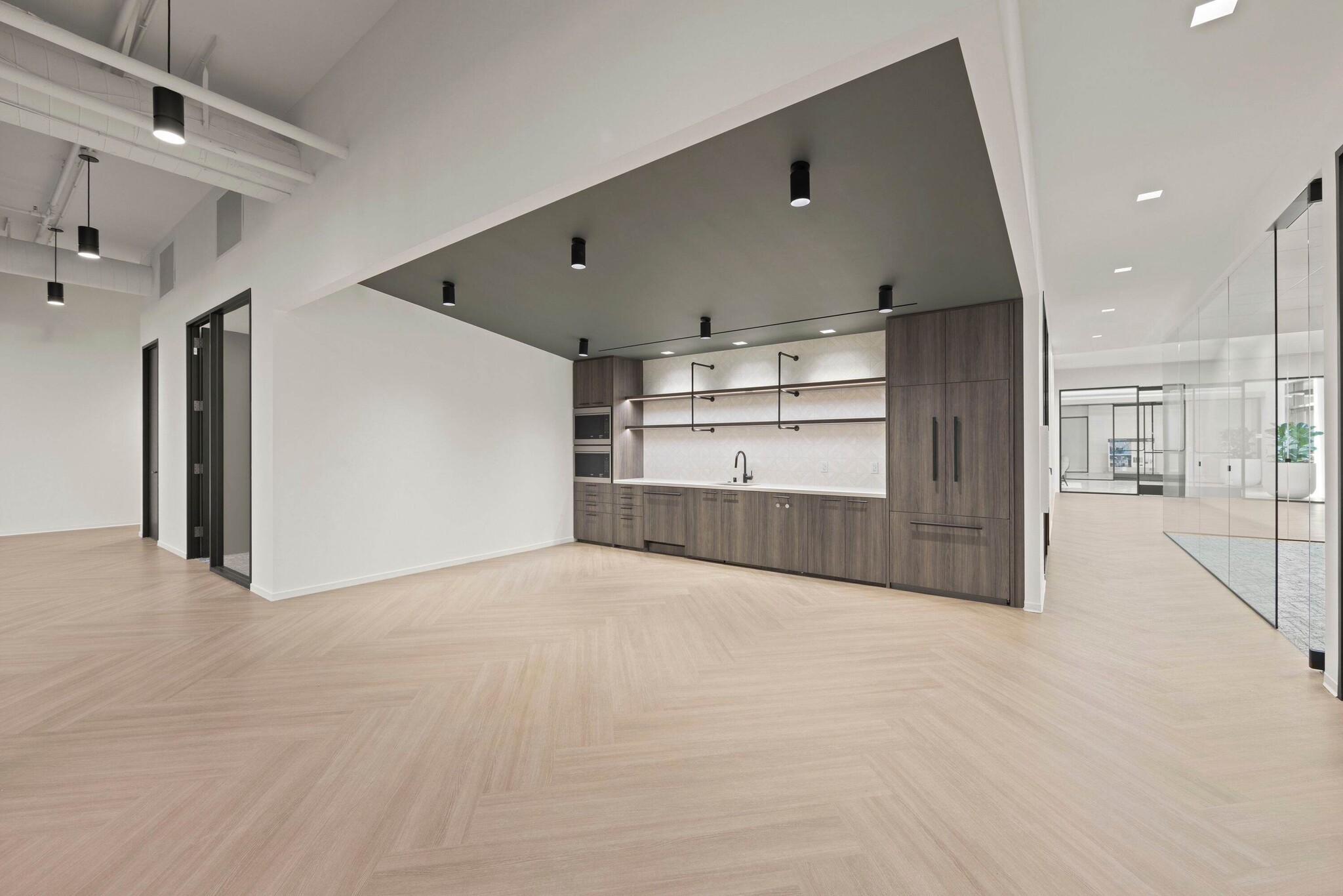 7525 Irvine Center Dr, Irvine, CA for lease Interior Photo- Image 1 of 11