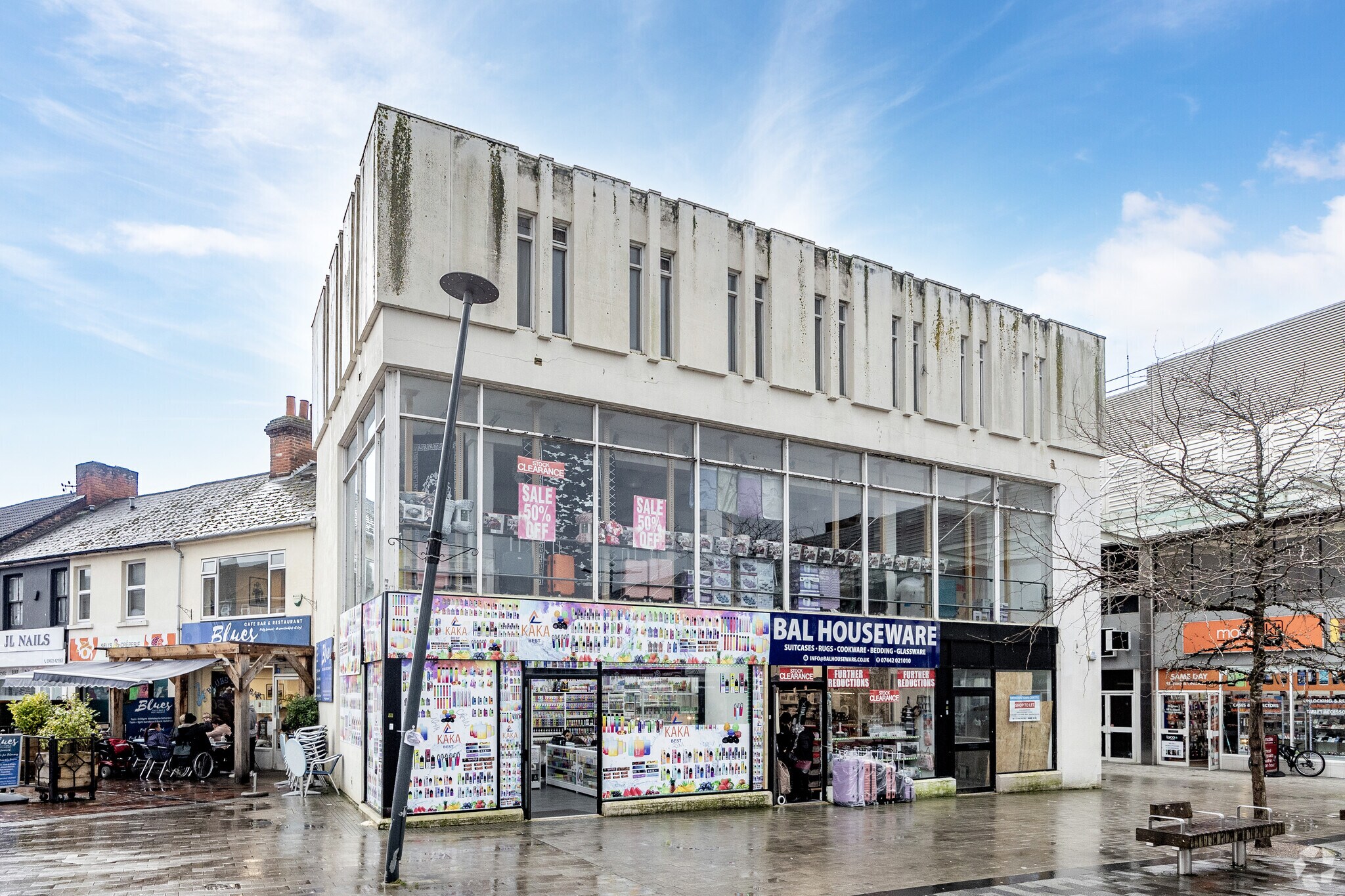52 Havelock Sq, Swindon for sale Primary Photo- Image 1 of 1