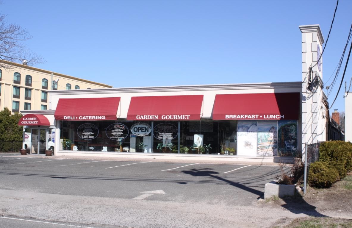 839 Stewart Ave, Garden City, NY 11530