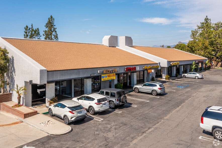 25411-25435 Trabuco Rd, Lake Forest, CA for lease - Building Photo - Image 1 of 10