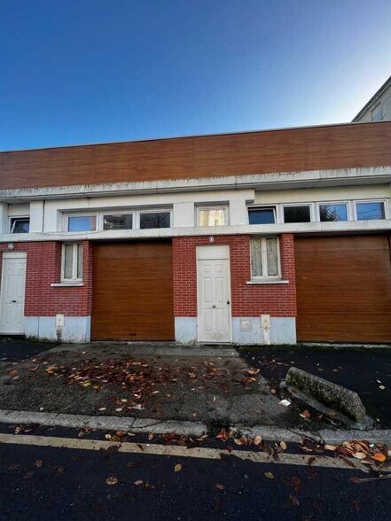 Flex in Meaux for sale - Building Photo - Image 1 of 12