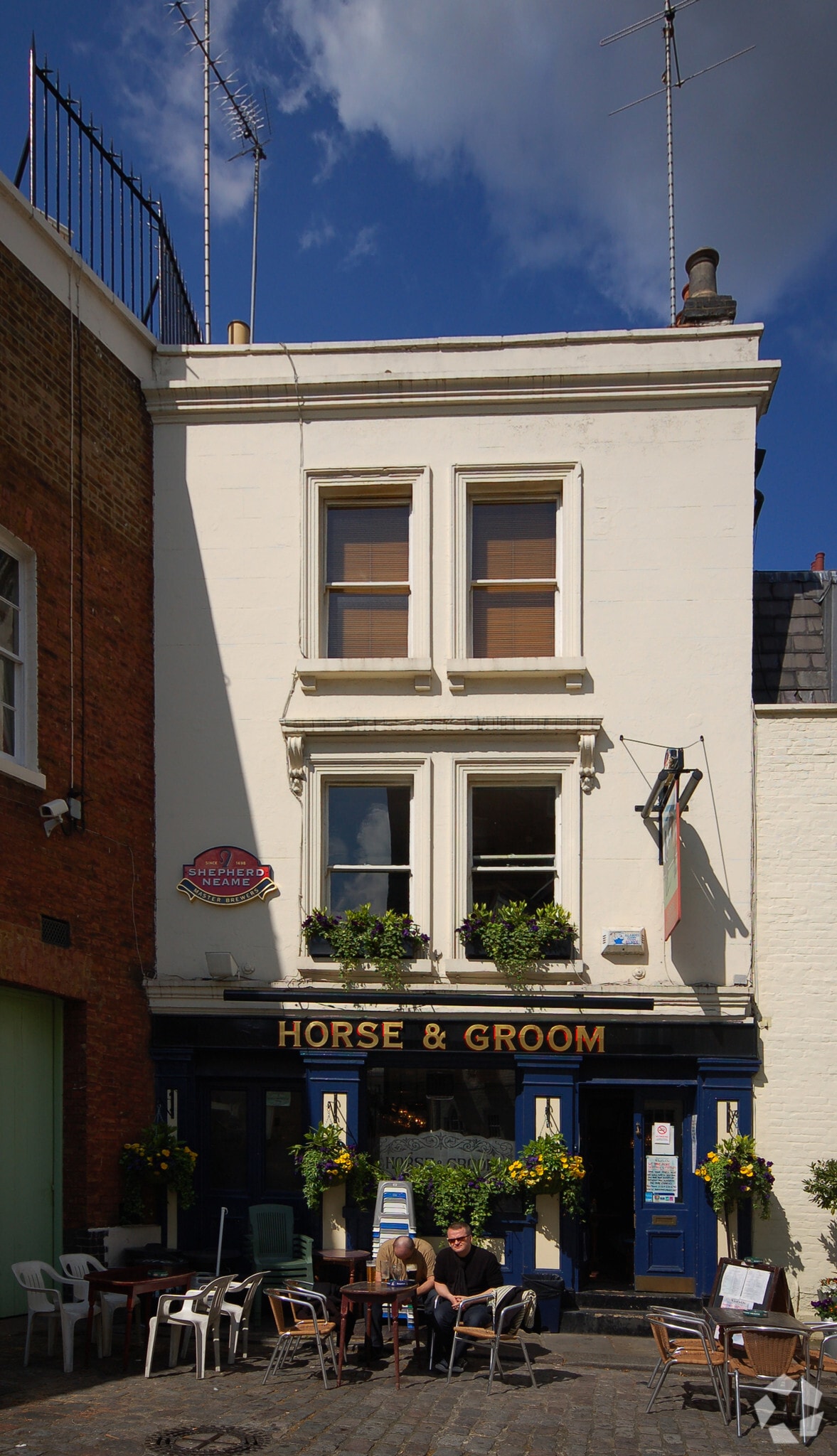 7 Groom Pl, London for sale Primary Photo- Image 1 of 1