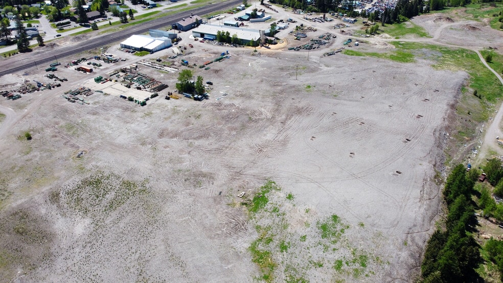 NHN North Fork Road, Columbia Falls, MT for sale - Primary Photo - Image 3 of 12