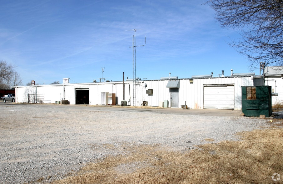 1021 N Flood, Norman, OK for sale - Building Photo - Image 3 of 5