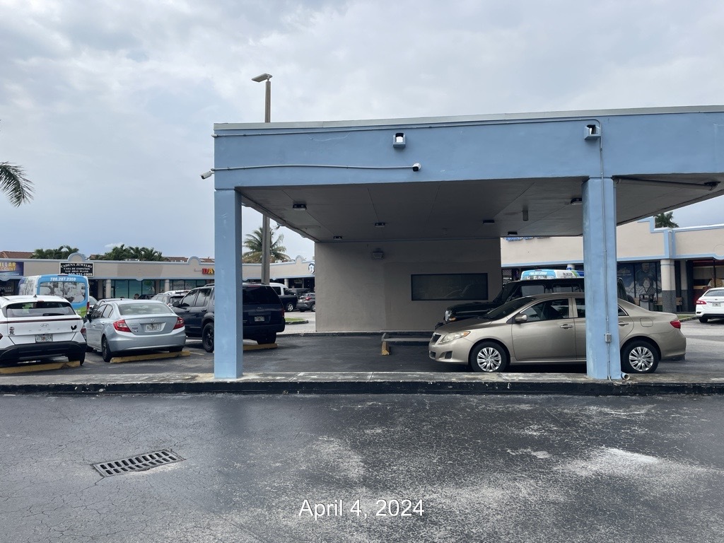 2050 W 56th St, Hialeah, FL for lease Building Photo- Image 1 of 2