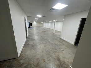 301 State St, Greensboro, NC for lease Interior Photo- Image 1 of 4