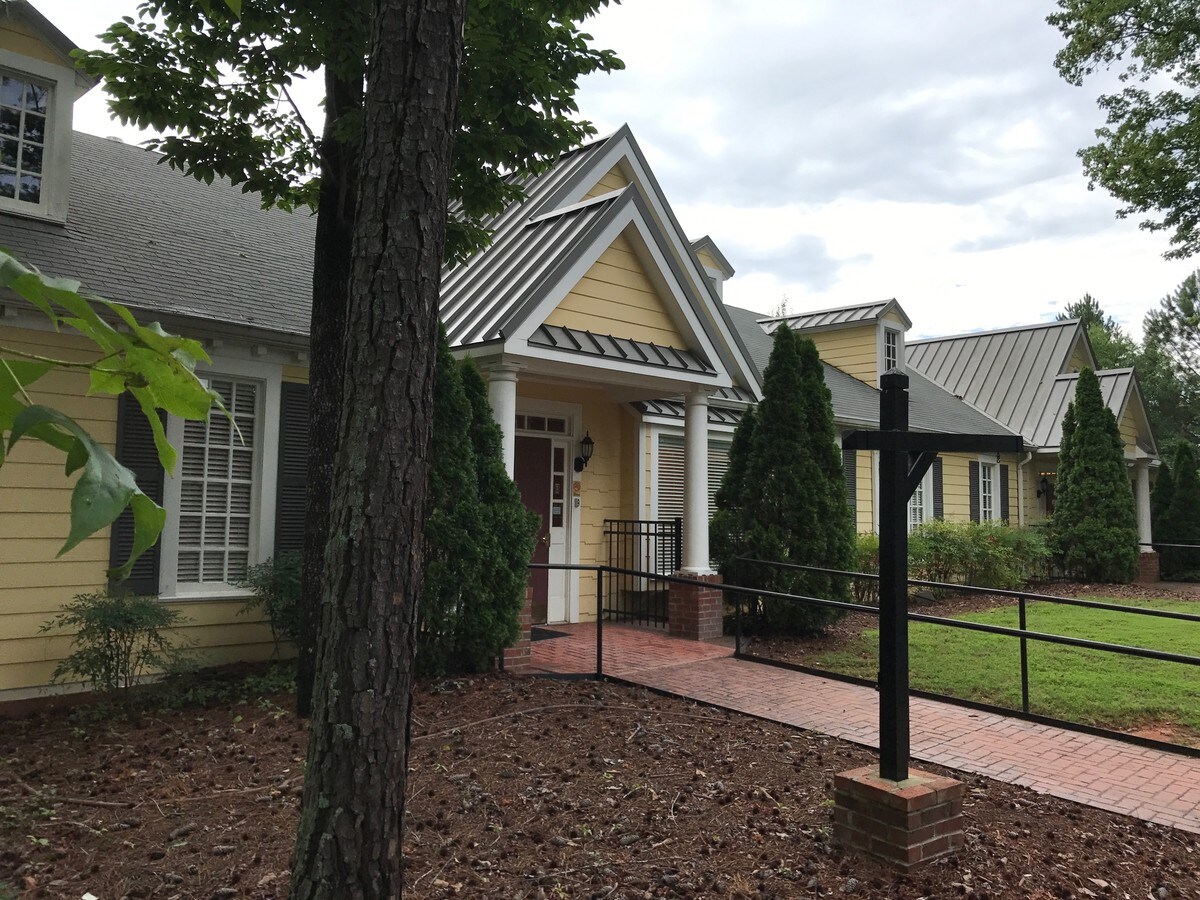 3400 McClure Bridge Rd, Duluth, GA 30096