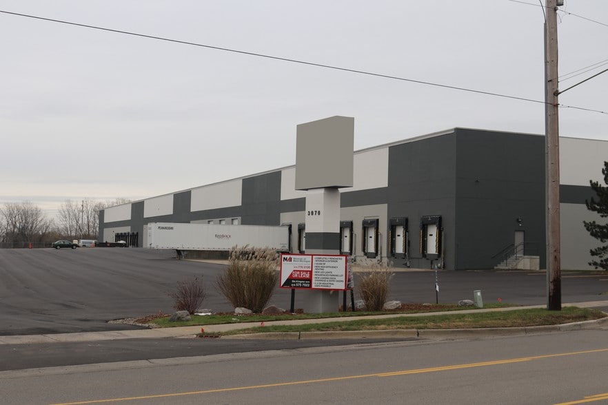 3070 Shaffer Ave SE, Grand Rapids, MI for sale - Building Photo - Image 1 of 1