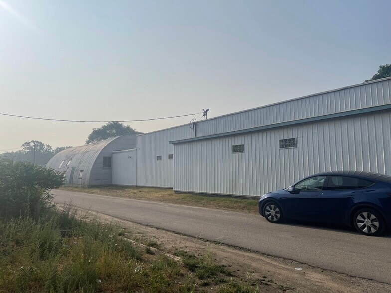 1600 Marshall Ave SE, Grand Rapids, MI for sale - Building Photo - Image 1 of 1