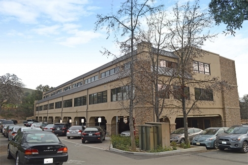 27489 Agoura Rd, Agoura Hills, CA for lease - Building Photo - Image 1 of 2