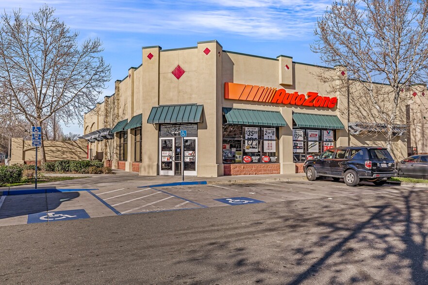 9240 Elk Grove Florin Rd, Elk Grove, CA for sale - Building Photo - Image 1 of 10