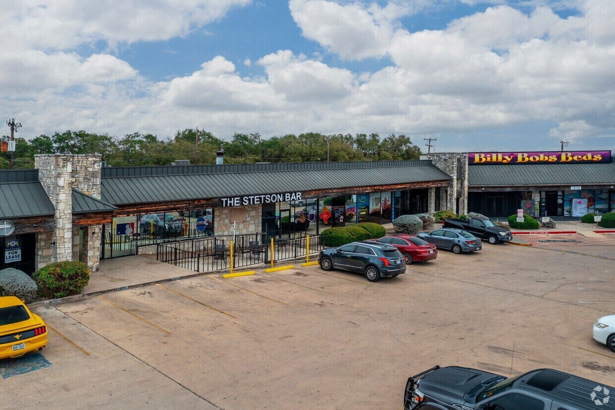 7350 Tezel Rd, San Antonio, TX for lease Building Photo- Image 1 of 13