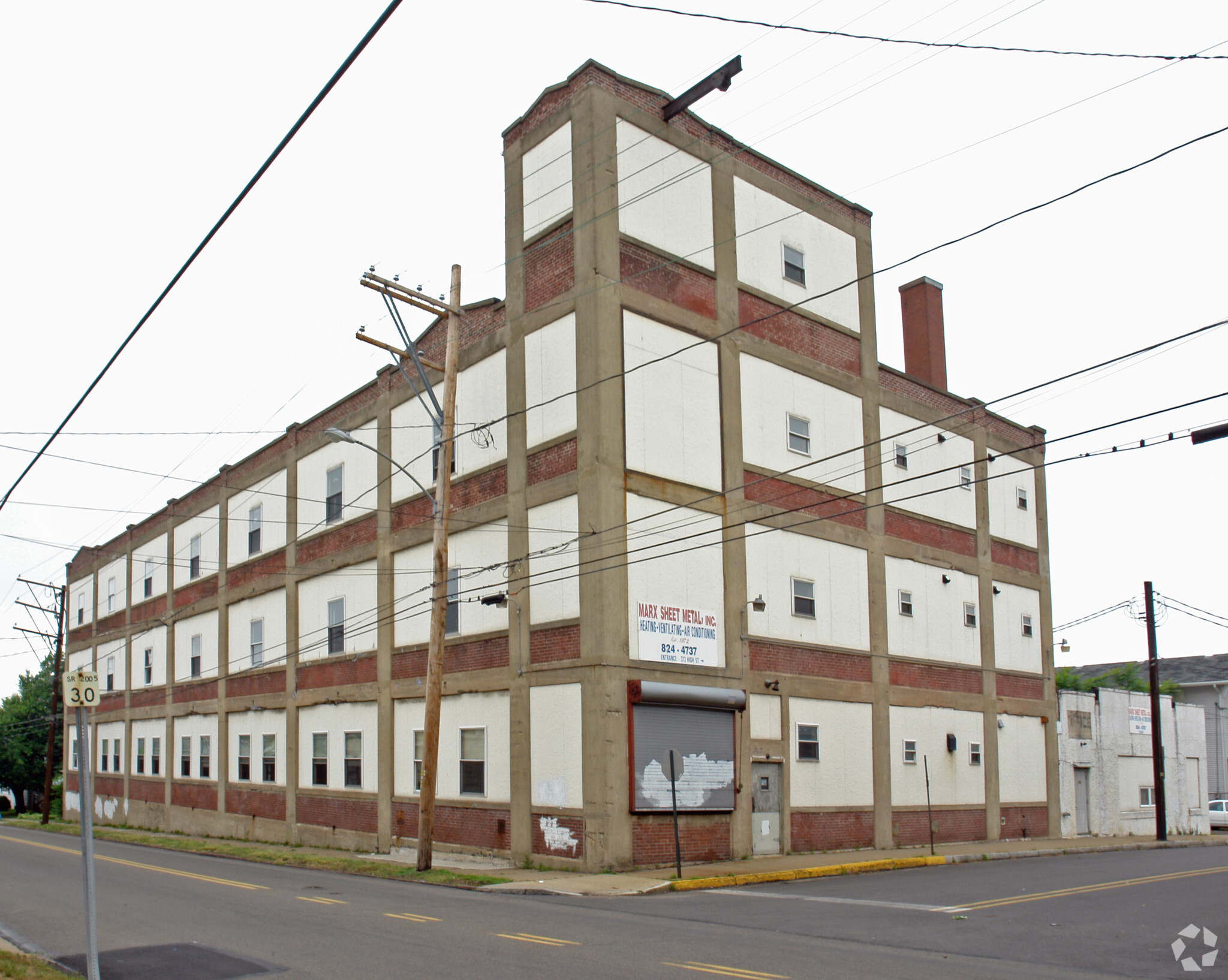 373 High St, Wilkes Barre, PA for sale Primary Photo- Image 1 of 1