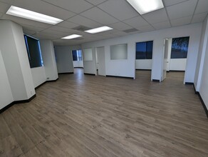 814 Morena Blvd, San Diego, CA for lease Interior Photo- Image 2 of 5