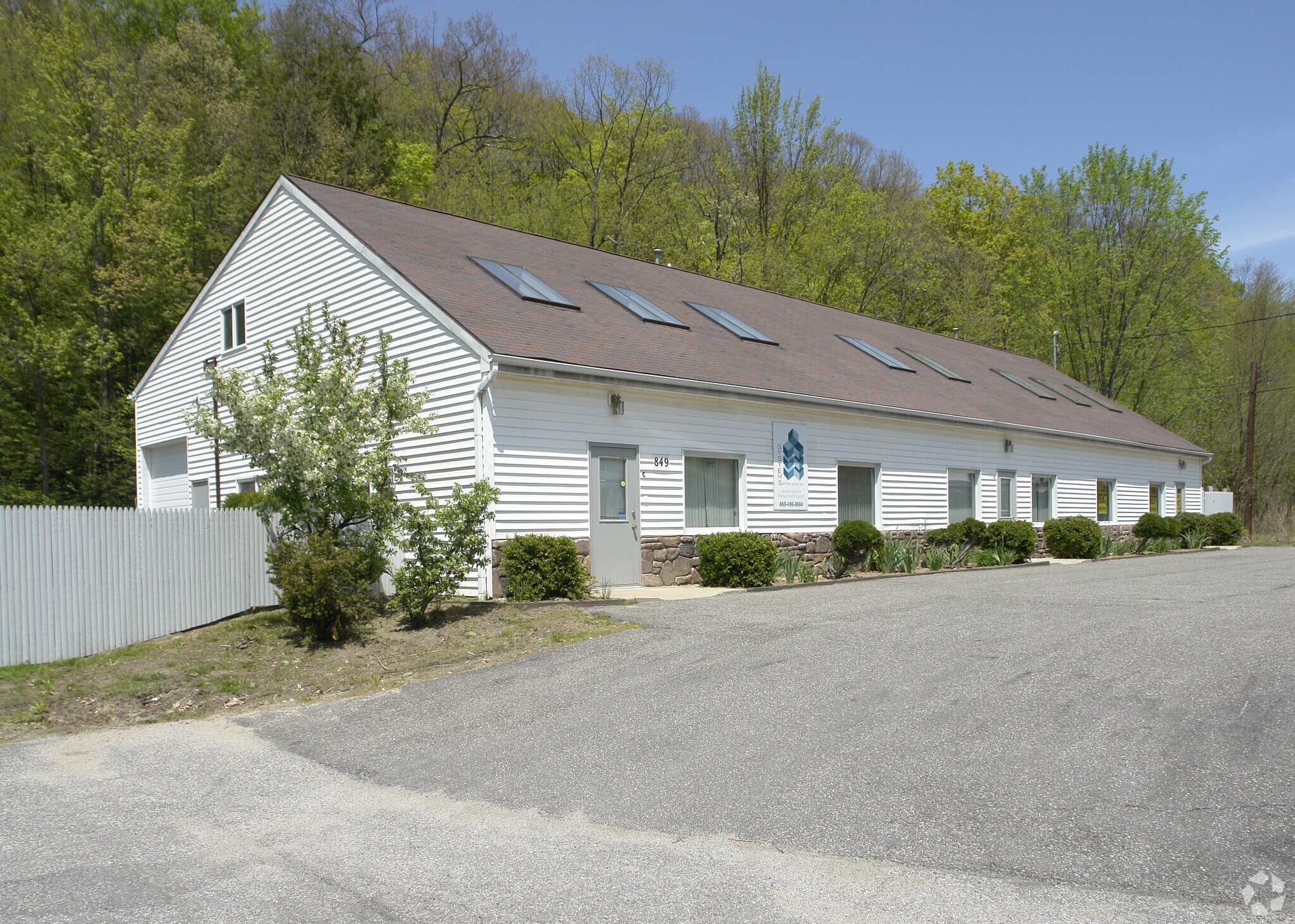 849 Winsted Rd, Torrington, CT for sale Primary Photo- Image 1 of 1