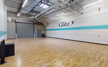 657 N Kays Dr, Kaysville, UT for lease Interior Photo- Image 2 of 3