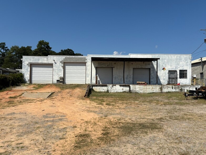 913-915 Poplar St, Cayce, SC for lease - Building Photo - Image 1 of 3