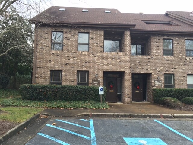 1311 Jamestown Rd, Williamsburg, VA for sale - Building Photo - Image 1 of 1