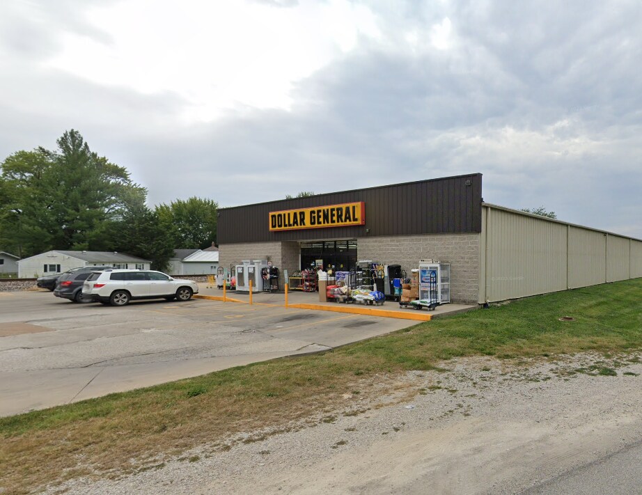 726 E Main St, Staunton, IL for sale Primary Photo- Image 1 of 1