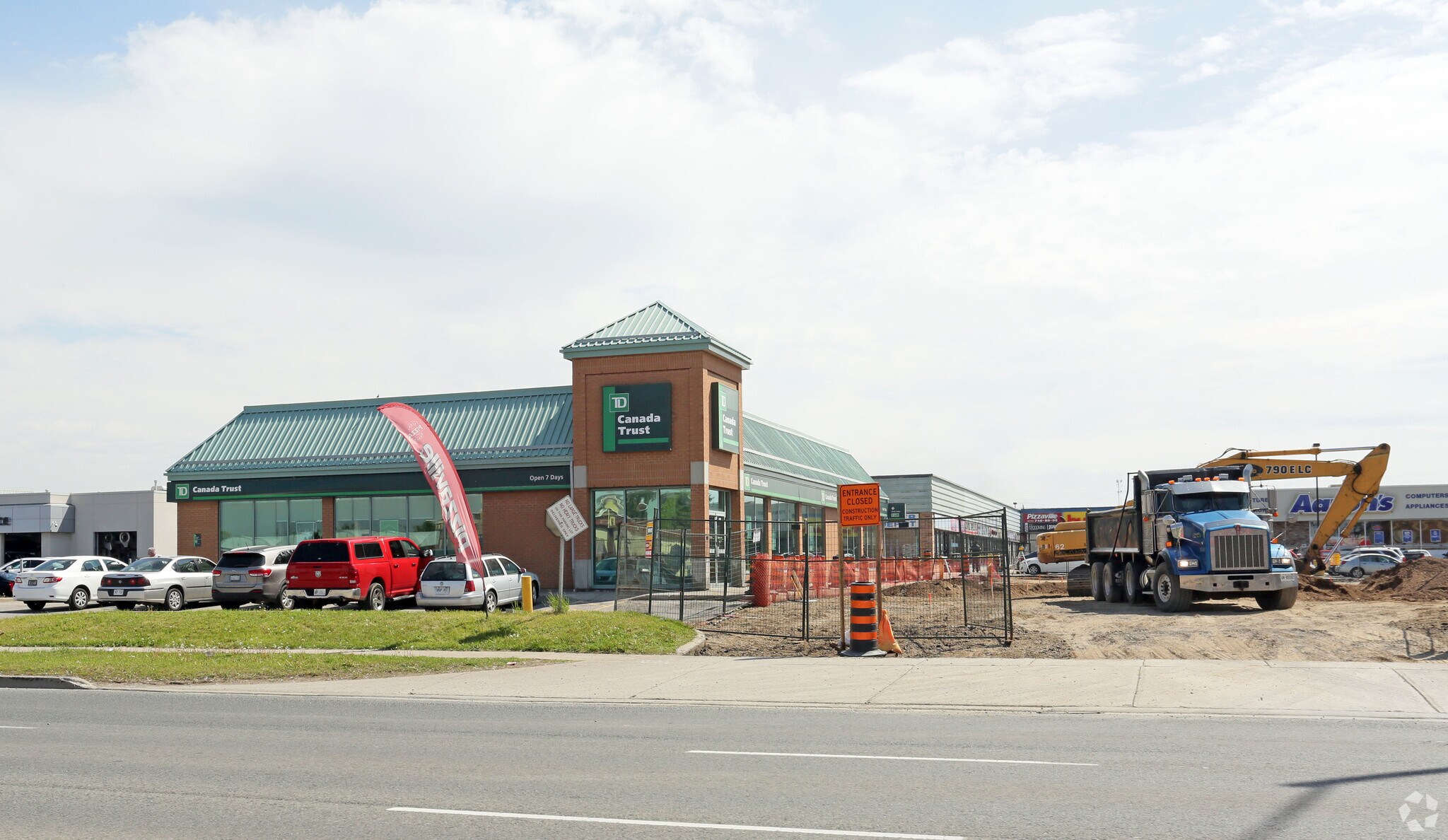 425 Hespeler Rd, Cambridge, ON for sale Primary Photo- Image 1 of 1