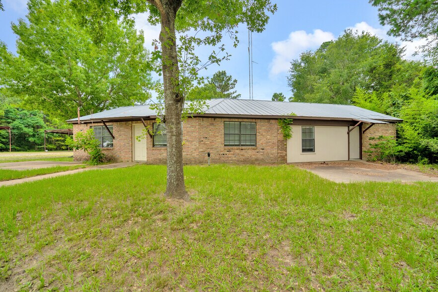 889 I-45 South, Huntsville, TX for sale - Building Photo - Image 1 of 1