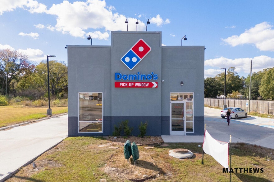 2203 N Parkerson Ave, Crowley, LA for sale - Building Photo - Image 2 of 3