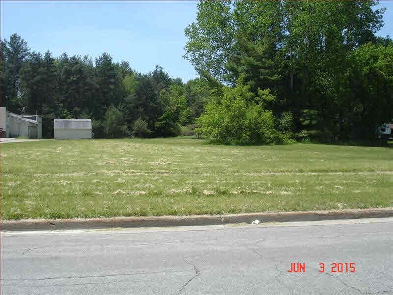 505 Vance Rd, Midland, MI for sale - Building Photo - Image 1 of 4