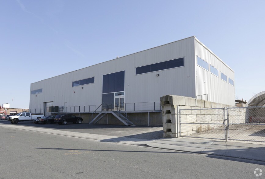 175 Albany Ave, Freeport, NY for sale - Primary Photo - Image 1 of 1