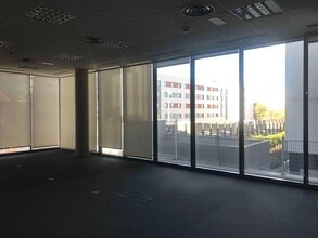 Calle de Marojal, 17, Madrid, Madrid for lease Interior Photo- Image 2 of 15