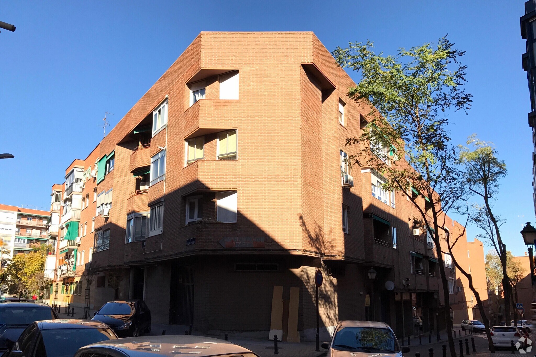 Multifamily in Alcorcón, Madrid for sale Primary Photo- Image 1 of 1
