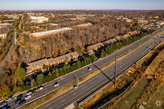 423-491 Carlisle Dr, Herndon, VA - aerial  map view