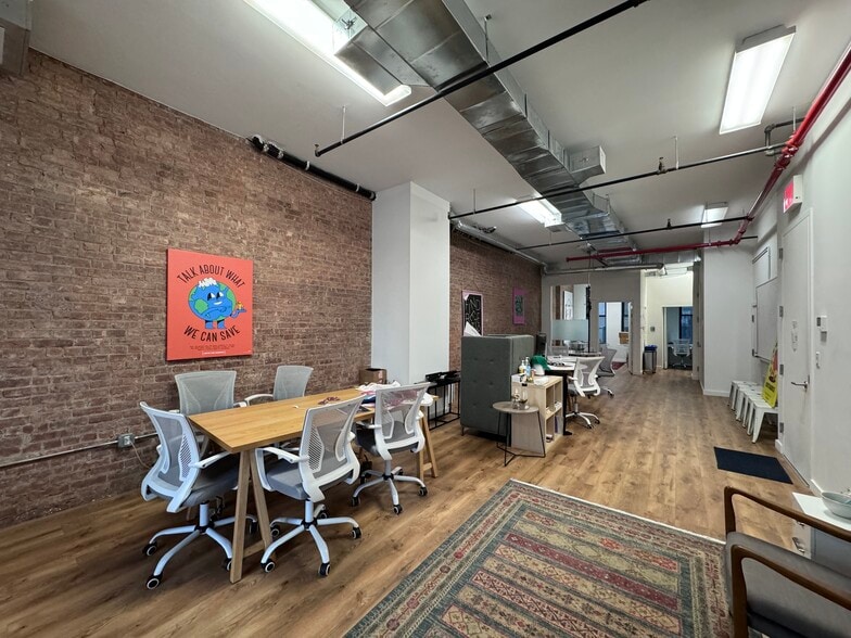 222 Livingston St, Brooklyn, NY for lease - Interior Photo - Image 2 of 19