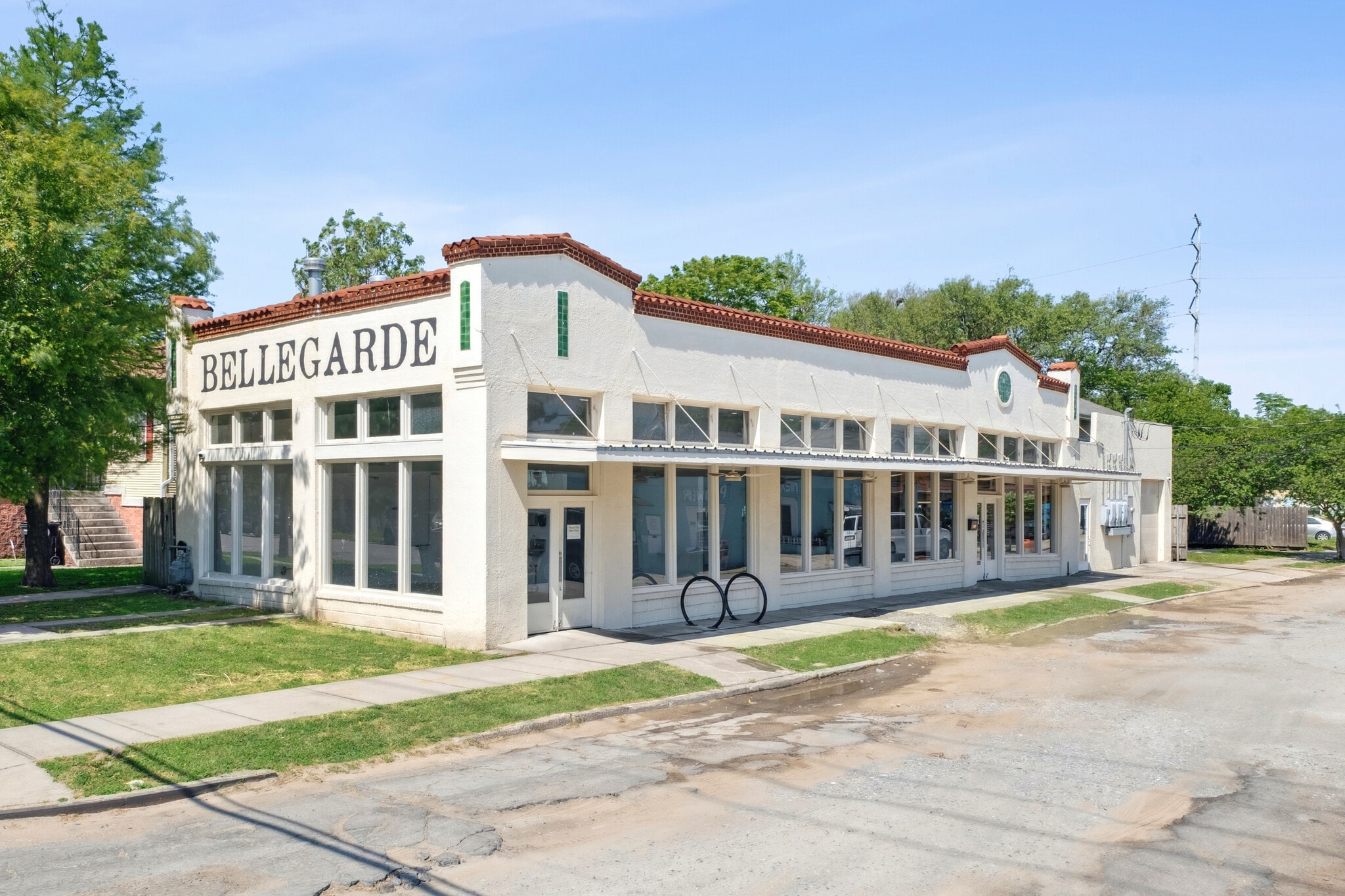 8300 Apple St, New Orleans, LA for lease Building Photo- Image 1 of 12