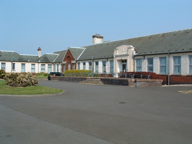 Izatt Ave, Dunfermline for lease - Building Photo - Image 2 of 9
