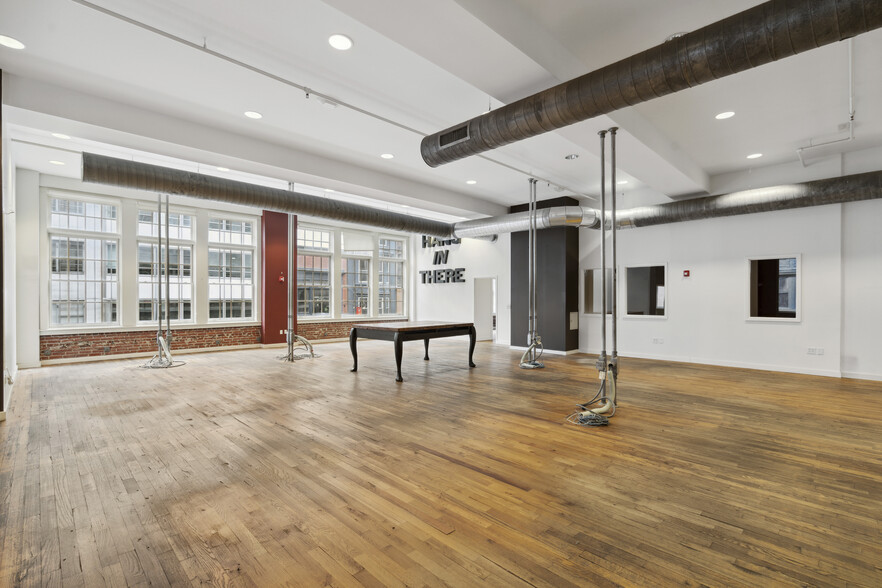 114-120 S 13th St, Philadelphia, PA for lease - Interior Photo - Image 3 of 9