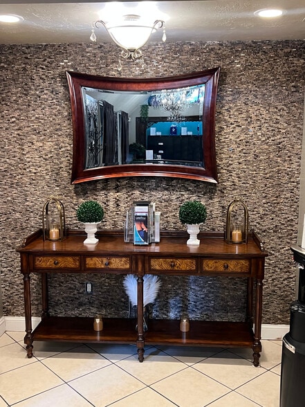 2139 NE 2nd St, Ocala, FL for sale - Building Photo - Image 2 of 19