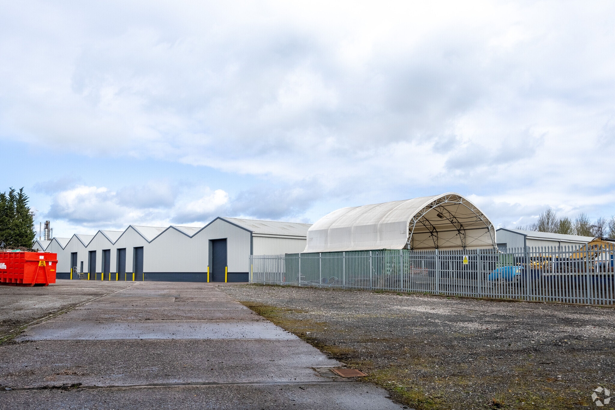 Station Rd, Wolverhampton for lease Primary Photo- Image 1 of 7