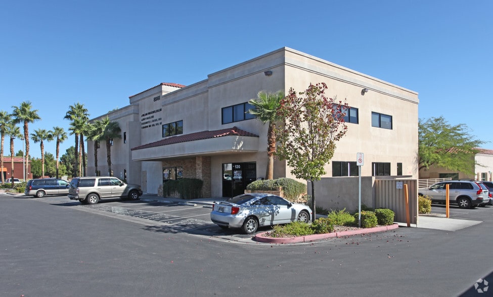 8981 W Sahara Ave, Las Vegas, NV for lease - Building Photo - Image 3 of 7