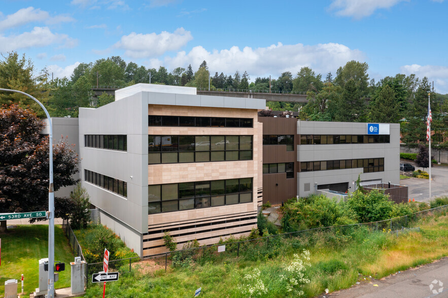 5200 Southcenter Blvd, Tukwila, WA for sale - Building Photo - Image 1 of 1