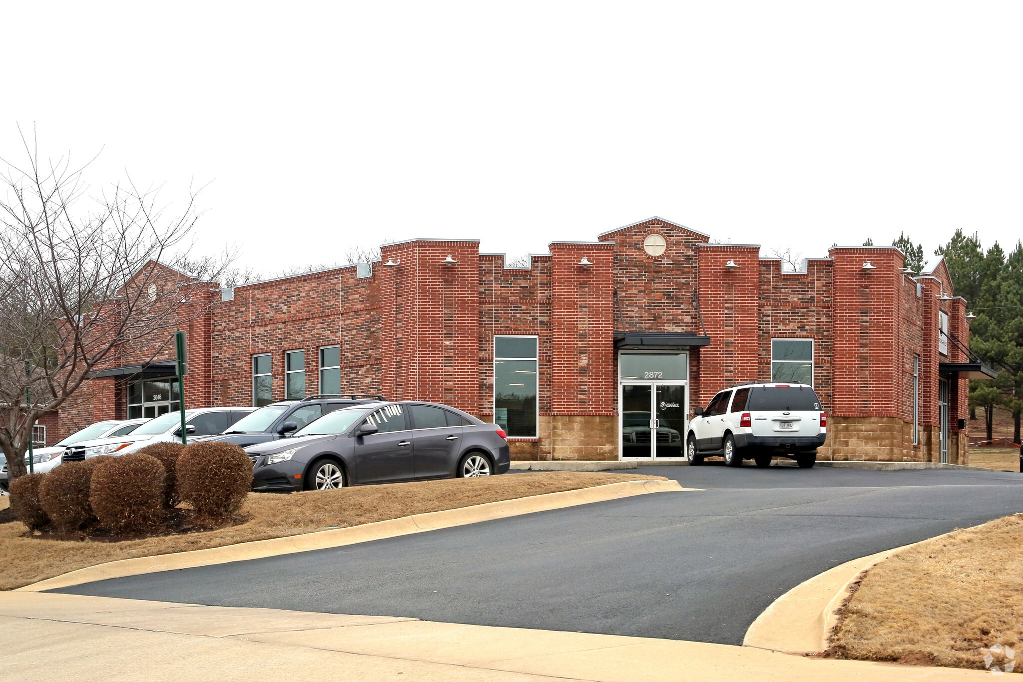 3887 N Crossover Rd, Fayetteville, AR for lease Primary Photo- Image 1 of 5